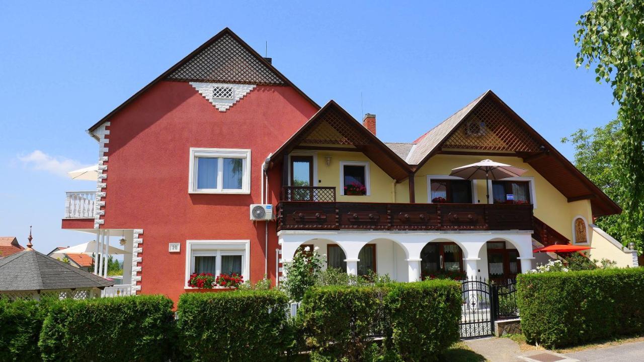 Papp Apartmanhaz Διαμέρισμα Vonyarcvashegy Εξωτερικό φωτογραφία